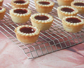 Jam tarts