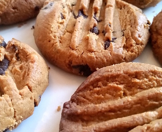 Melfri cookies med nøddesmør