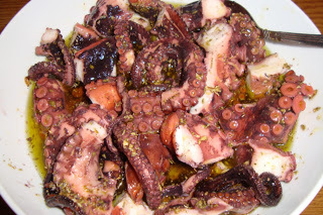 Blæksprut i olie/eddike marinade (8 armet-blæksprut)