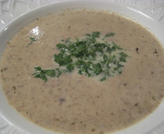 Cremet svampesuppe