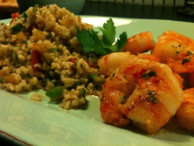 Tigerrejer med bulgur salat og wasabi dressing