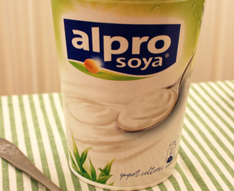 Soja yogurt og bogen ‘Will Write for Food’