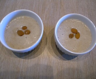 Chokolademousse med flydende råcreme