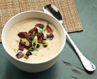 Creamy Cauliflower and Bacon Soup Recipe