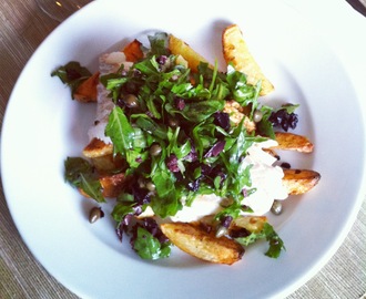 Bagt torsk med rucola topping og bagte knoldselleri & kartoffel fritter