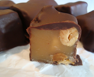 Fudge med peanuts