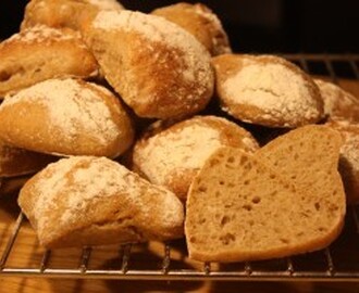 Enkorns brød med spelt