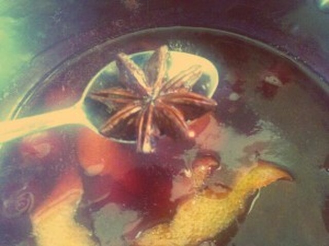 Kirsebærsauce med strejf af lakrids og appelsin
