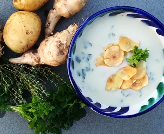 Jordskoksuppe med persille og jordskokchips