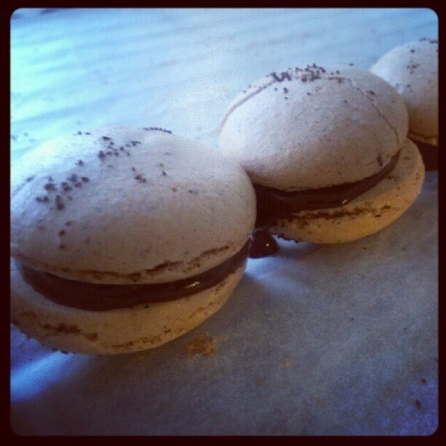 Cappuccino macarons