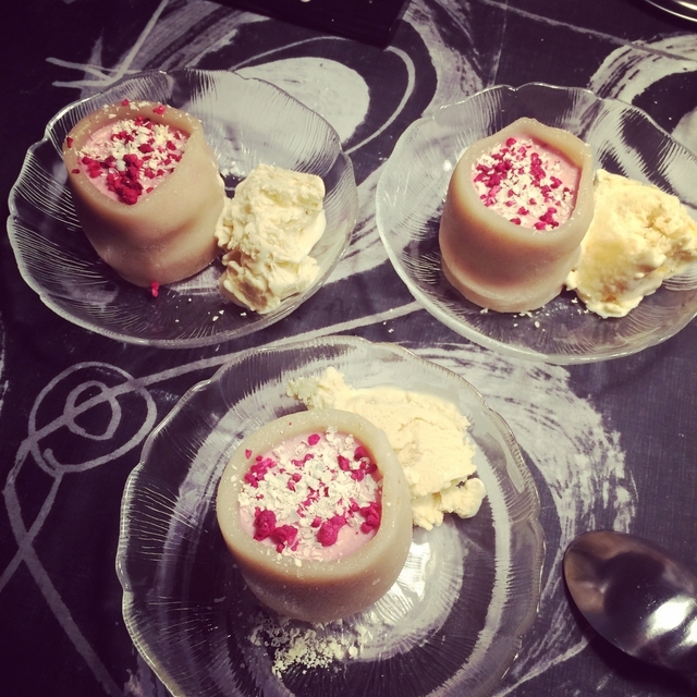 Mini mazarinkager med jordbærmascarpone creme