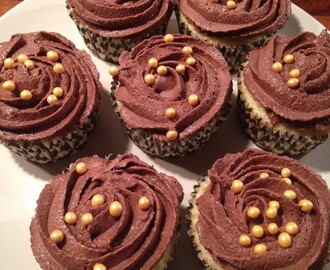 Citron Cupcakes med Chokolade Frosting