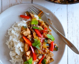 Karamelliseret svinekød med kokosmælk, kanel og chili + konkurrence