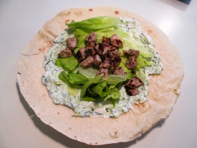 Fladbrød med Souvlaki og Tzatziki