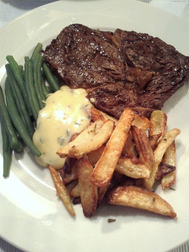 Klassisk Steak Frites med hjemmelavet bearnaise