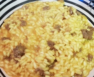 Risotto med salsiccia (Risotto alla salsiccia)