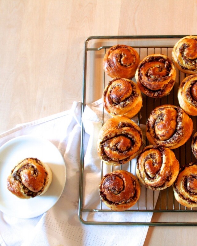 Kanelbollens dag – Kanelsnegle med æble