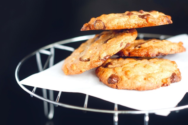Chocolate cookies med peanutbutter og rice krispies