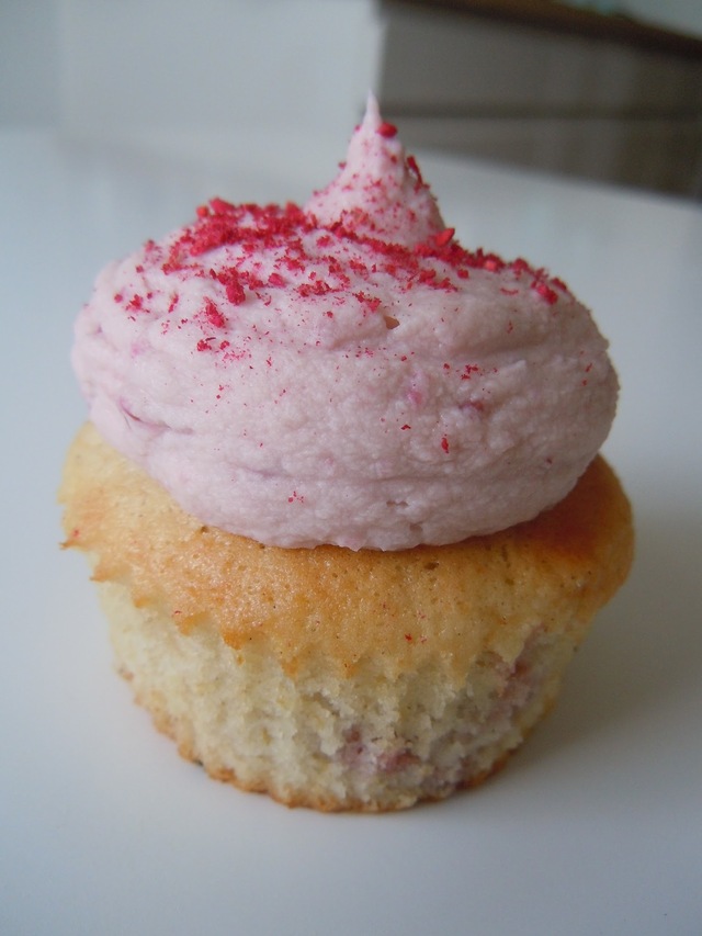 Hindbær-marcipan cupcakes