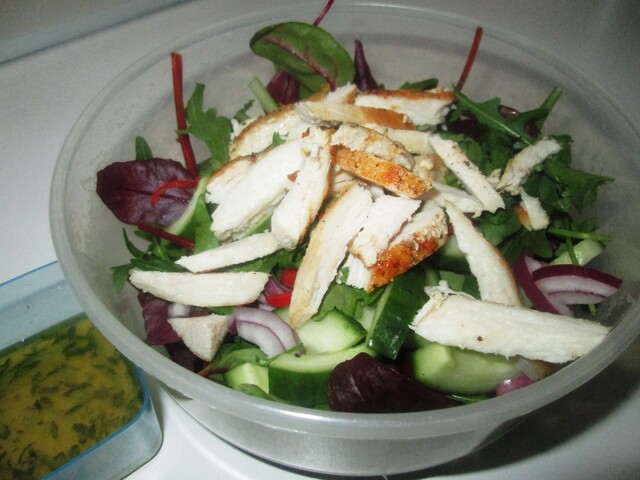 Asiatisk Salat med Kylling
