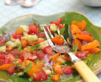 sommerens enkleste tomatsalat