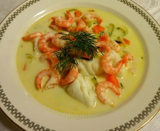 Skrei & rekesuppe ! En av nordens beste fiskesupper  ♥