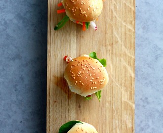 Sliders med confiteret and og thai-inspireret fyld