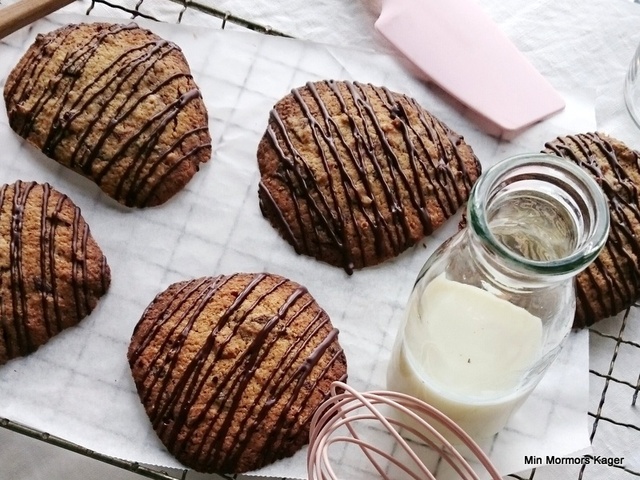 Glutenfri cookies med chokolade og pekannødder