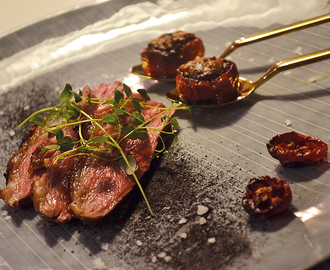 Lammeculotte med langtidsbagte tomater med gedeost