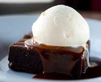 Brownie med hjemmelavet sorbet (uden ismaskine)