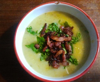 Kartoffel-porresuppe med basilikum og bacon