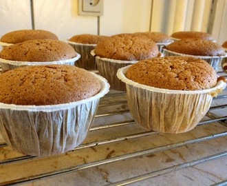 Mandelmuffins med lakrids og chokolade