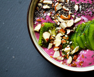 Nem og sund smoothie bowl