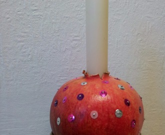 Granatæble som lysestage / Pomegranate - Candle Holder