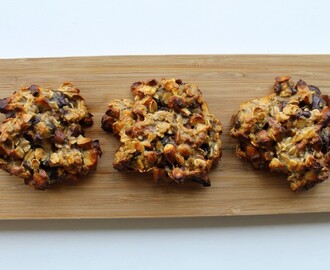 Nøddesnacks med peanutbutter og mørk chokolade