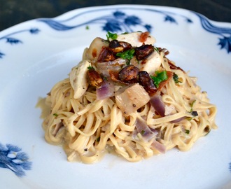 Bønnespaghetti med kylling og svampe i “flødesauce”