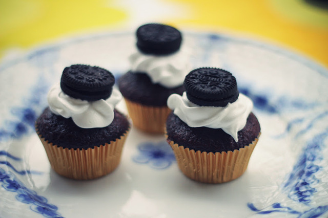 Mini Oreo Cupcakes