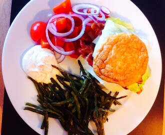 Den lækreste burger med fritter (LCHF)