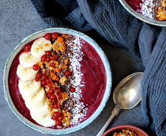 Acai smoothie bowl