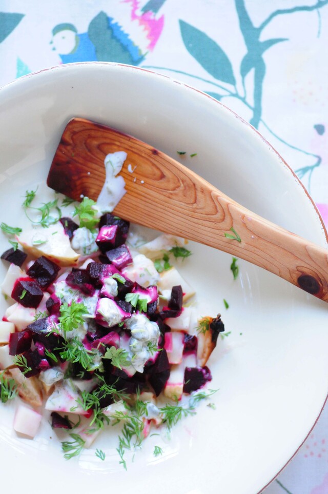 salat af bagt selleri og rødbede m cremedressing