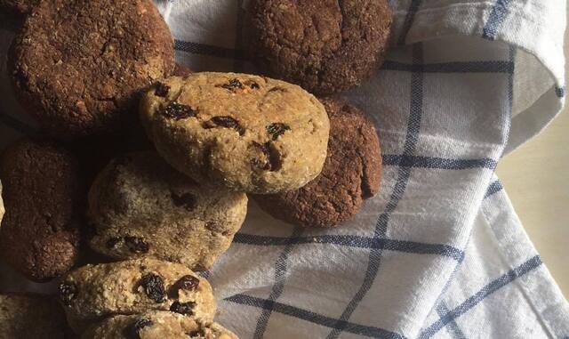 Glutenfri boller med müsli eller chokolade