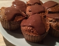 Proteinmuffins med chokolade, banan og peanutbutter!