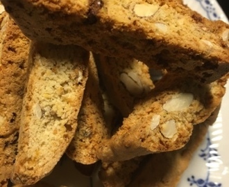 Cantuccini med citron og hvid chokolade