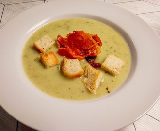 Kartoffel- porresuppe med parma