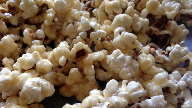 Karamelliserede popcorn