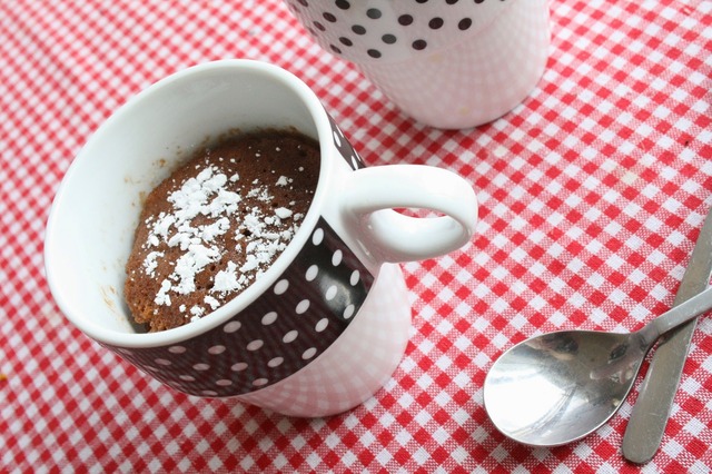Cake in a mug på 5 minutter (kage i mikroovn)!