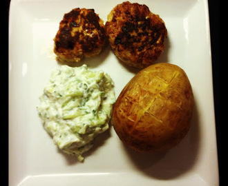 GRÆSKE FRIKADELLER MED TZATZIKI