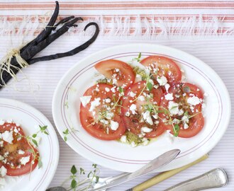 tomatcarpaccio m feta og vaniljedressing