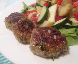 Frikadeller med Krydderurter og Kartoffelsalat