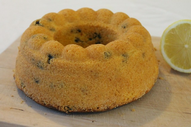 Sitruuna-rusina-kahvikakku (1½ L kakkuvuoka)
